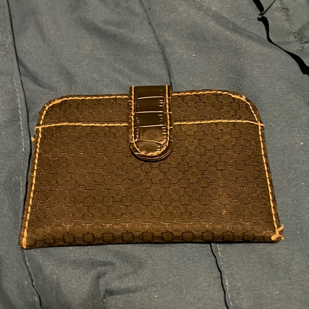 🌻3 for $25🌻 Nine West wallet, black fabric.
